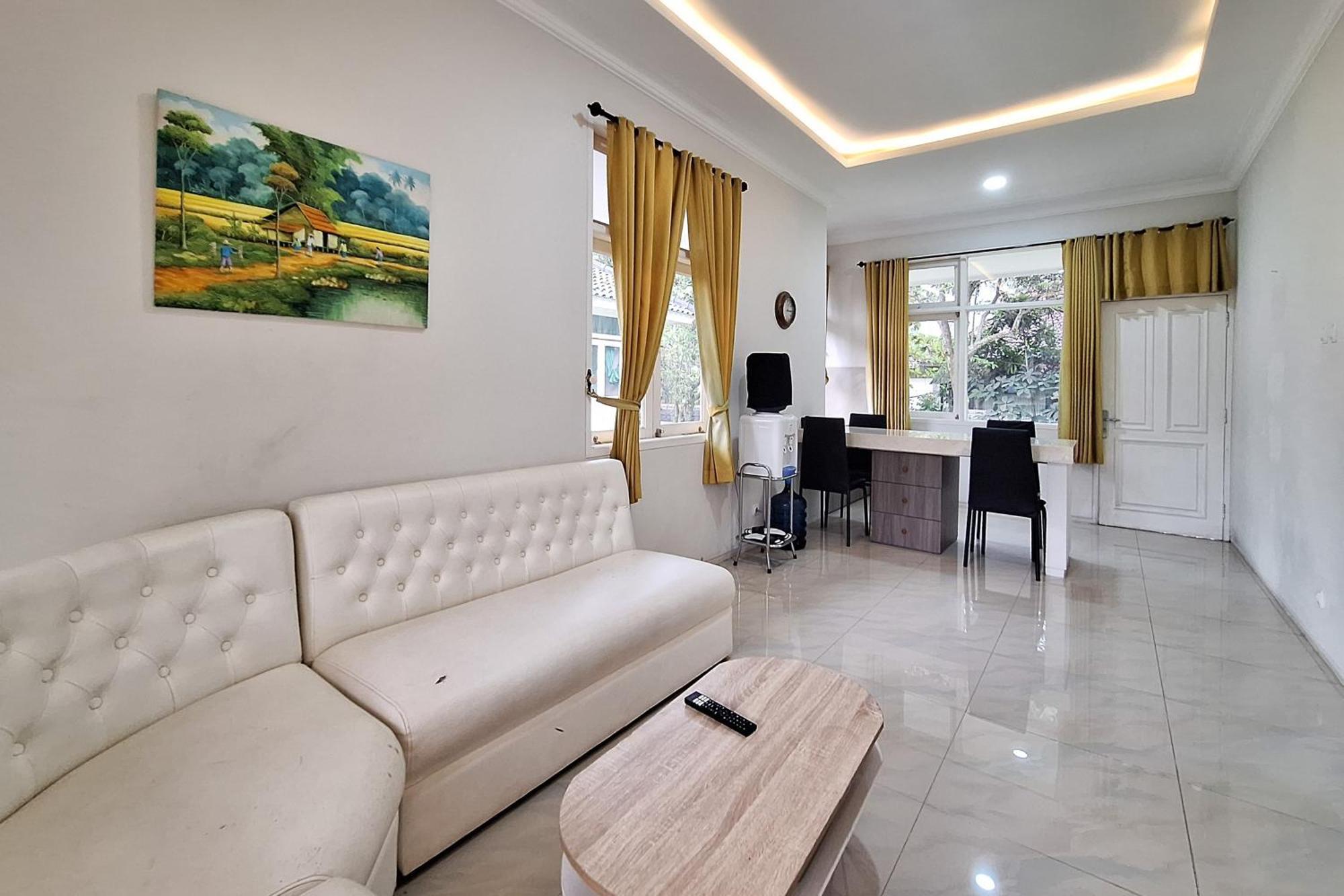 Reddoorz Resort At Tridaya Cisarua Puncak Екстер'єр фото
